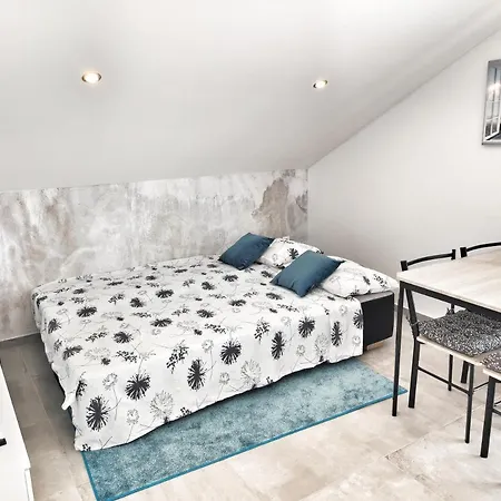Apartment Sa Pogledom Na