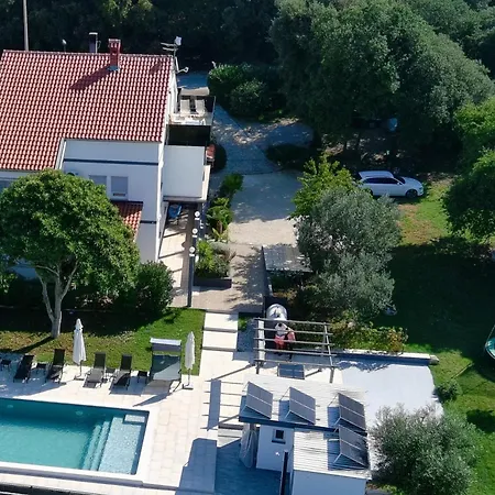 Sa Pogledom Na Appartement *